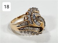 Ladies 14K Yellow Gold Baquette Diamond Ring