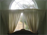 PAIR DRAPES WITH ROD