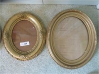 PAIR ANTIQUE OVAL PICTURE FRAMES
