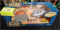 NIB STAR WARS EP. 1 ACTION FLEET PLAYSET BY GALOOB