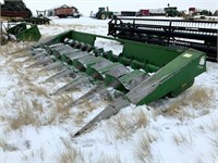 John Deere 843 8R30" Corn Head