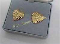 Pr 14KT Gold Heart Shaped Pierced Earrings