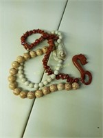 Ivory/Cinnabar Necklace