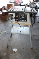 DELTA TABLE SAW ON STAND