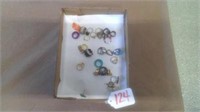 BOX OF MISC RINGS