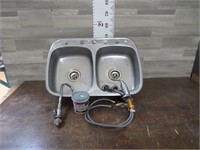 DOUBLE SINK / 2 FAUCETS & GROUT