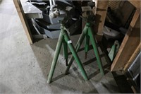 2 SAFETY STANDS