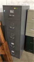 4 drawer File cabinet
