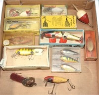 MANY VINTAGE FISHING LURES & BOBBER !-X-6