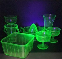 Green Uranium Glass Lot Juicer, Stems