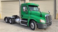 2014 Freightliner Cascadia 125 Day Cab Tandem Axle