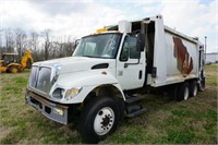 2006 International Garbage Truck