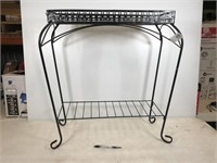 wire stand, 27.75" tall, bent