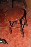 Wood round stool