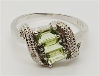 Sterling silver peridot ring size 6