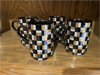 “Dallage d’Or” Porcelain Cups