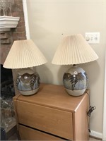 Pair of Lamps W/Shades