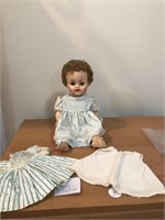Betsy Wetsy â€“ Blonde Baby Doll
