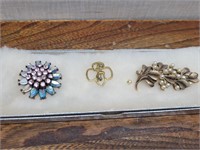 3 Vintage Jewellery Pieces #2 need repairs