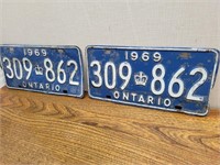 Vintage1969 Matched Ontario Licence Plates