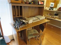 COMPUTER DESK