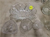 VINTAGE FOOTED CRYSTAL BOWL- FRUIT CUP - GLASS