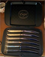 Boxed Set of Carvel Hall Knives