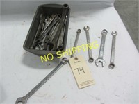 BOX W/ END WRENCHES