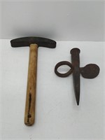 lot of 2 primitive tools