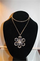 GLASS CRYSTAL "SNOWFLAKE" NECKLACE
