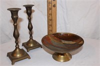 VINTAGE BRASS CANDLE STICKS AND BRASS FOOTED BOWL