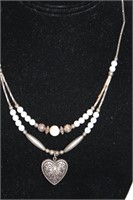SILVER TONE HEART NECKLACE