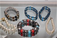 6 BRACELETS - FAUX PEARL AND BEADS