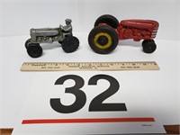 2 Sm. Tractors ( red missing parts)