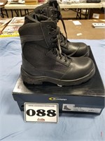 NEW Tactical Boots size 7.5 W