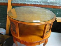 ROUND ANTIQUE DISPLAY TABLE