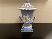 O - Wedgwood Urn Vase