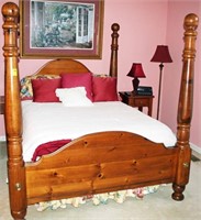 5-Pc. Pine Cannonball Poster Bedroom Suite w/