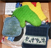 Hot Pads, Oven Mitts, Towels
