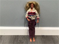 1976 LINDSEY WAGONER BIONIC WOMAN DOLL & CLOTHES