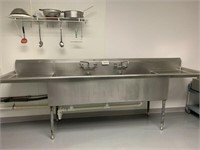 Stainless Steel 3 Bay Sink with Apron