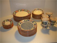Dish Set (Some Chipped)