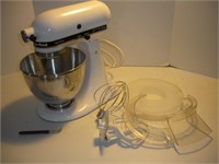 Kitchen-Aid Mixer w/accessories