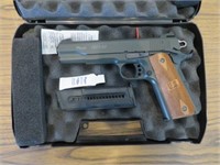 Sig Sauer 1911-22, .22LR HV, 2 clips, Hard Case