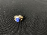 10k White Gold Ring W/ Lindy Blue Star & 2 Diamond