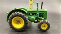 JOHN DEERE MODEL D TRACTOR WITHOUT BOX