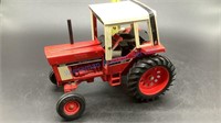INTERNATIONAL 1086 TRACTOR WITHOUT BOX