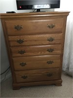 Vintage American Signature 5 Drawer Dresser