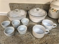 Vintage Corning Ware Casseroles & Ramekins