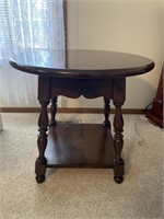 Vintage Ethan Allan Mahogany Round Side Table